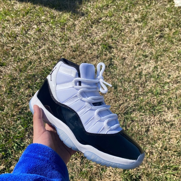 concord 11s size 5.5